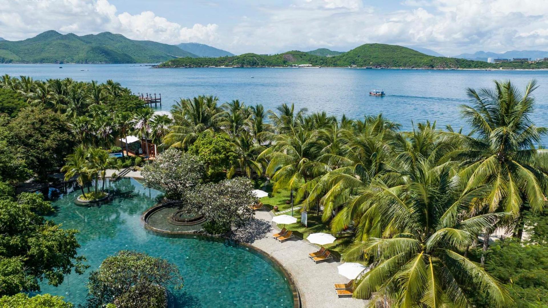Merperle Hon Tam Resort 5*